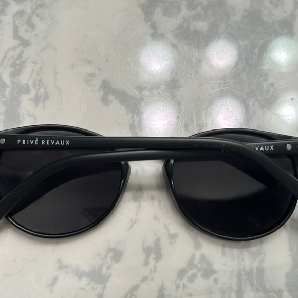 Prive Revaux sunglasses - Picture 2 of 2